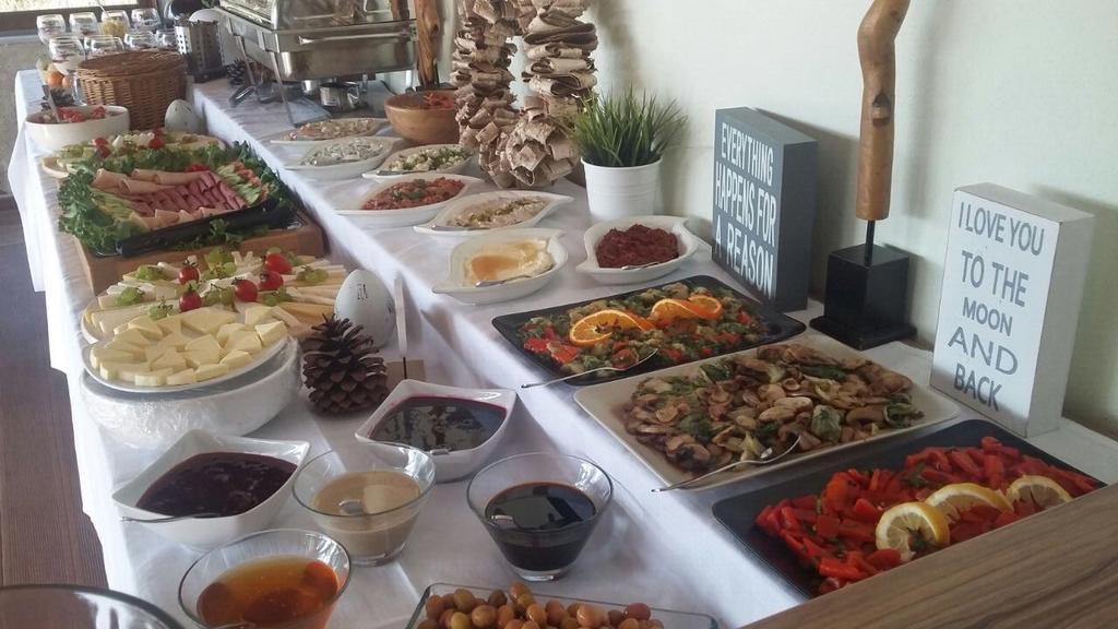 Hotel Hugo Altınoluk Eksteriør bilde